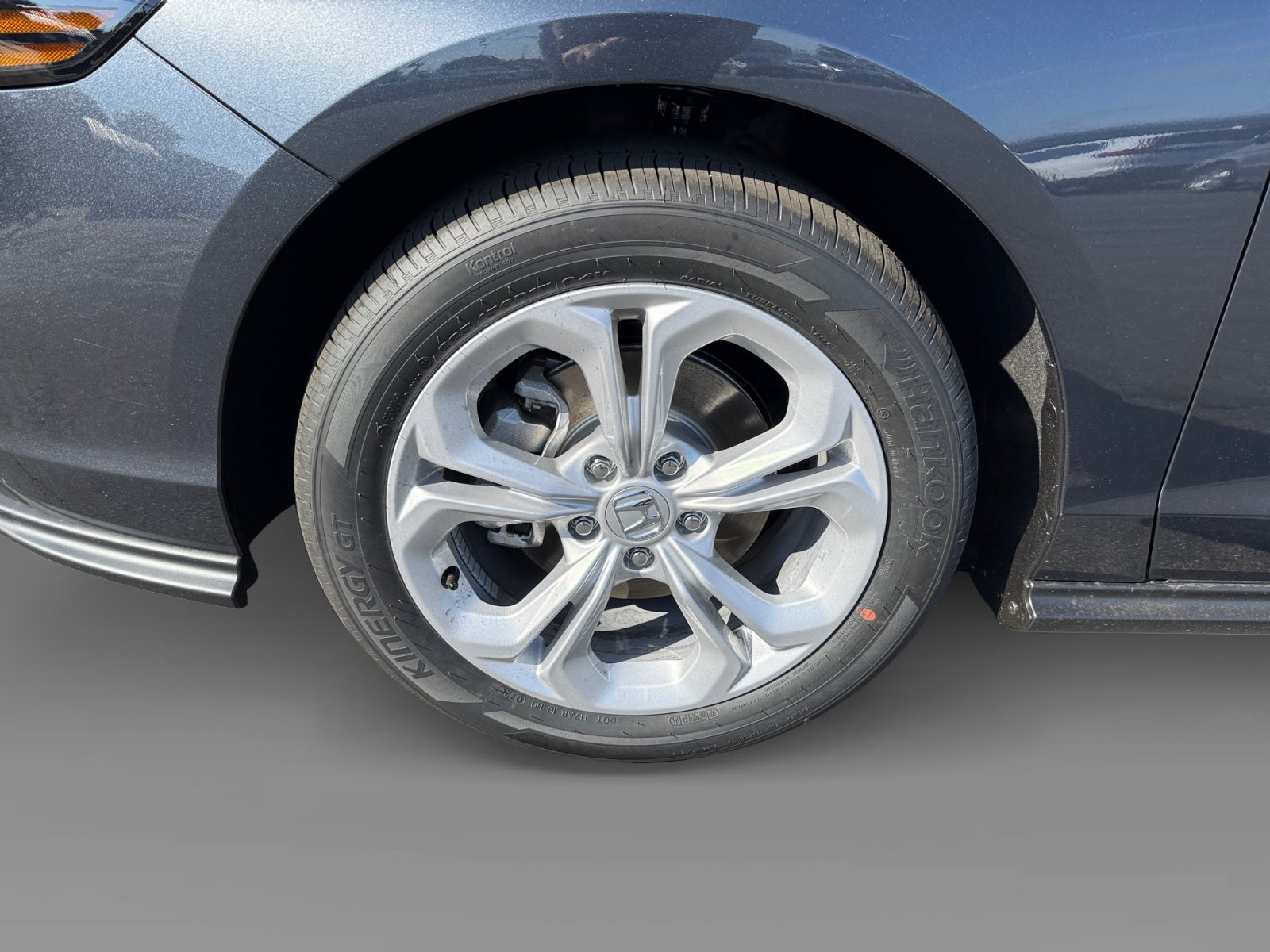 New 2026 Meteorite Gray Metallic Honda LX image 9