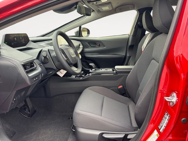 2026 Toyota Prius LE - Photo 9