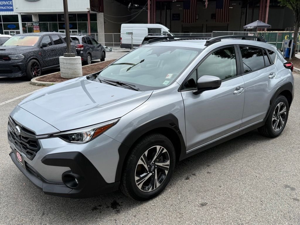 Used 2024 Ice Silver Metallic Subaru Premium image 4