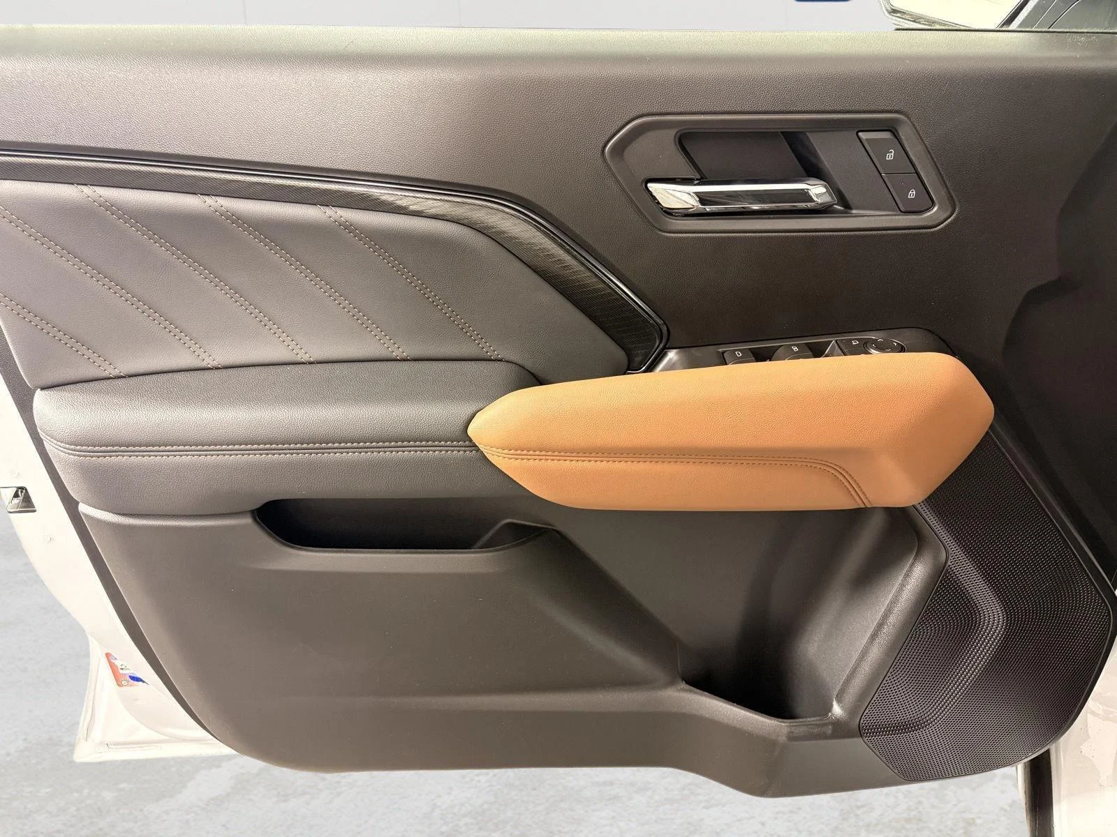 2026 GMC Canyon AT4 - Photo 16