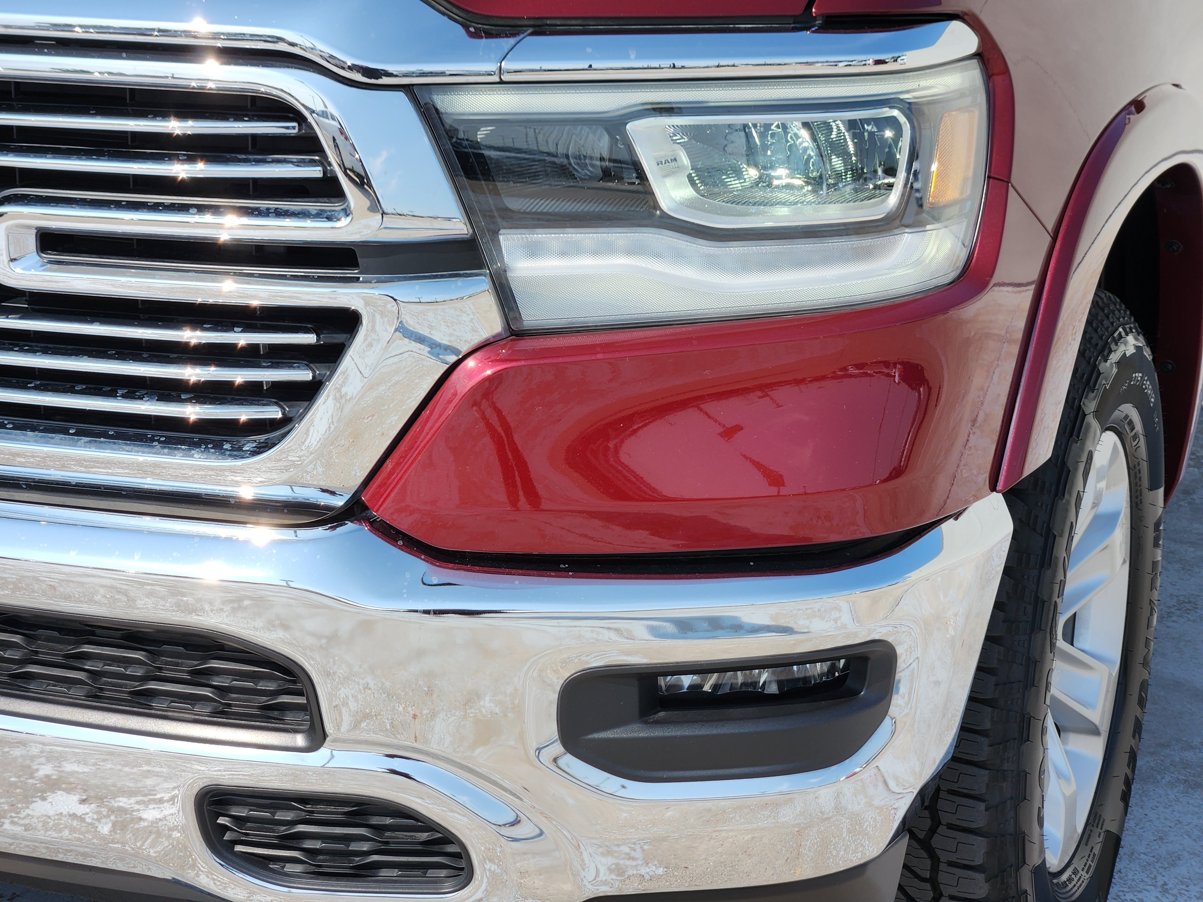 Used 2022 Delmonico Red Pearlcoat Ram Laramie image 11