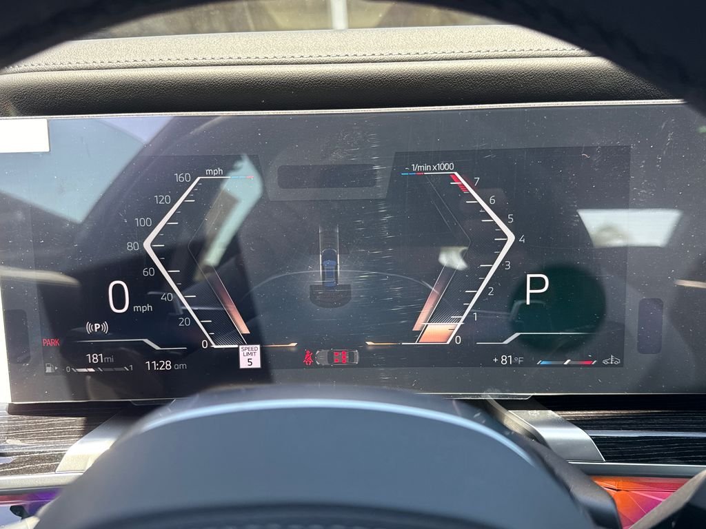 New 2026 Black Sapphire Metallic BMW 740i image 32