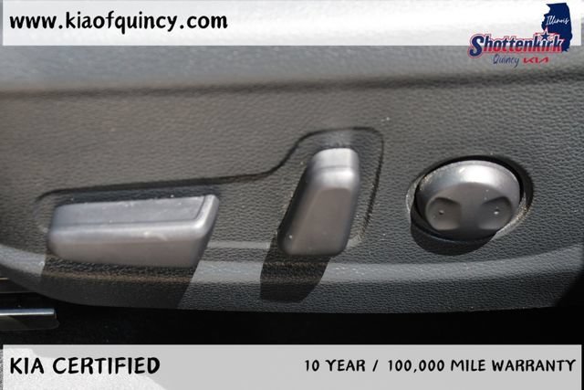 Used 2025 Red Kia S image 11