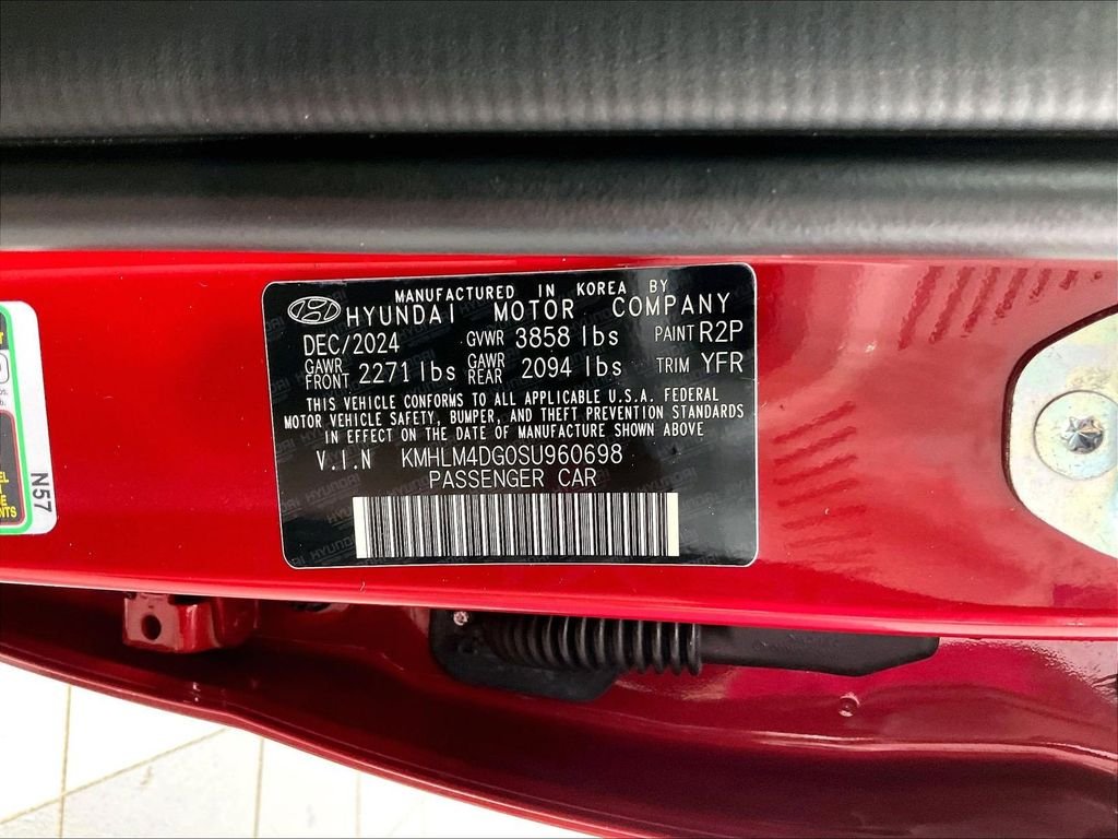 Used 2025 Red Hyundai SEL Sport image 34