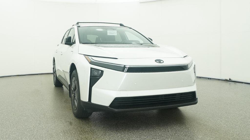 New 2026 Wind Chill Pearl Toyota XLE image 7