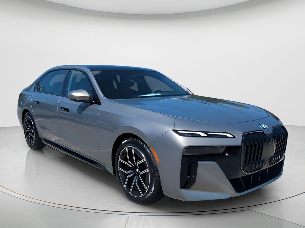New 2026 Oxide Grey Metallic BMW 750e xDrive image 3