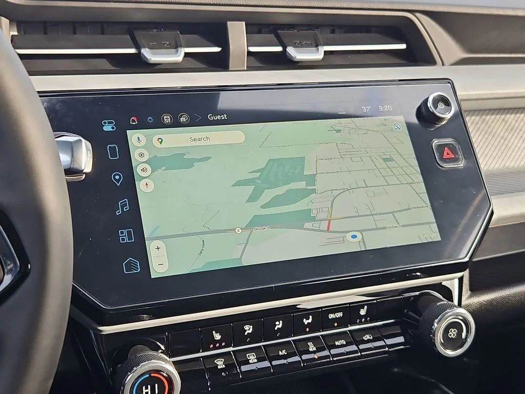 New 2027 Summit White Chevrolet LT image 18