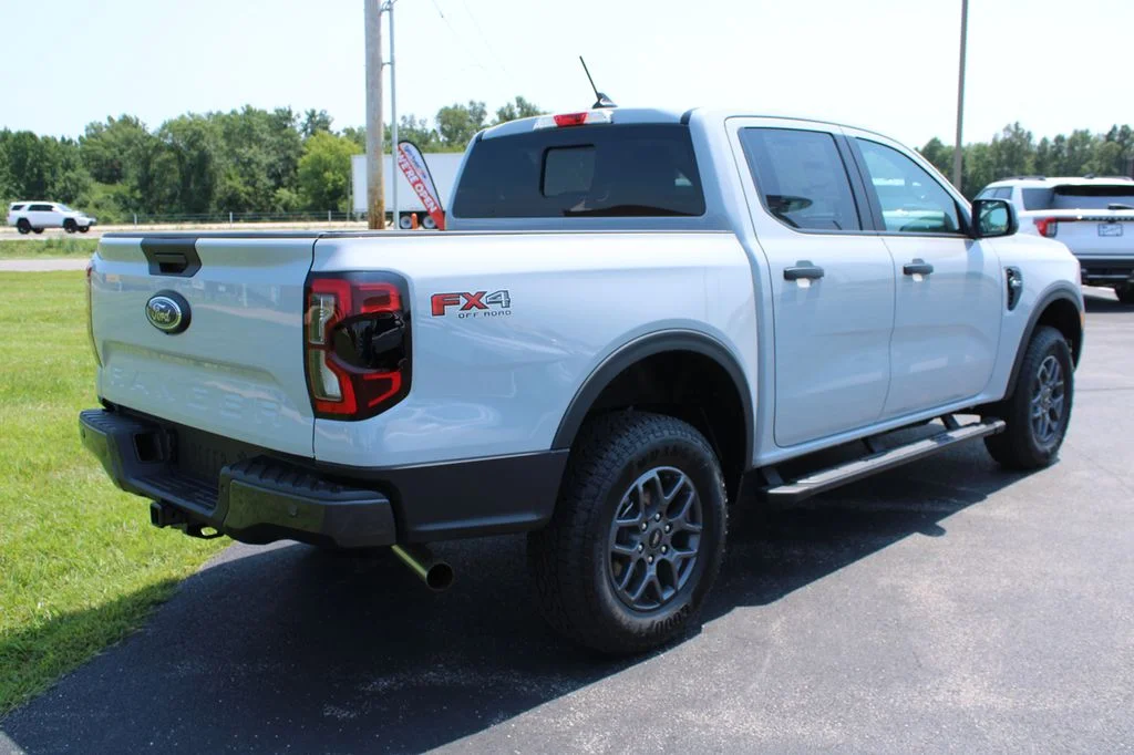 New 2026 Avalanche Ford XLT image 16