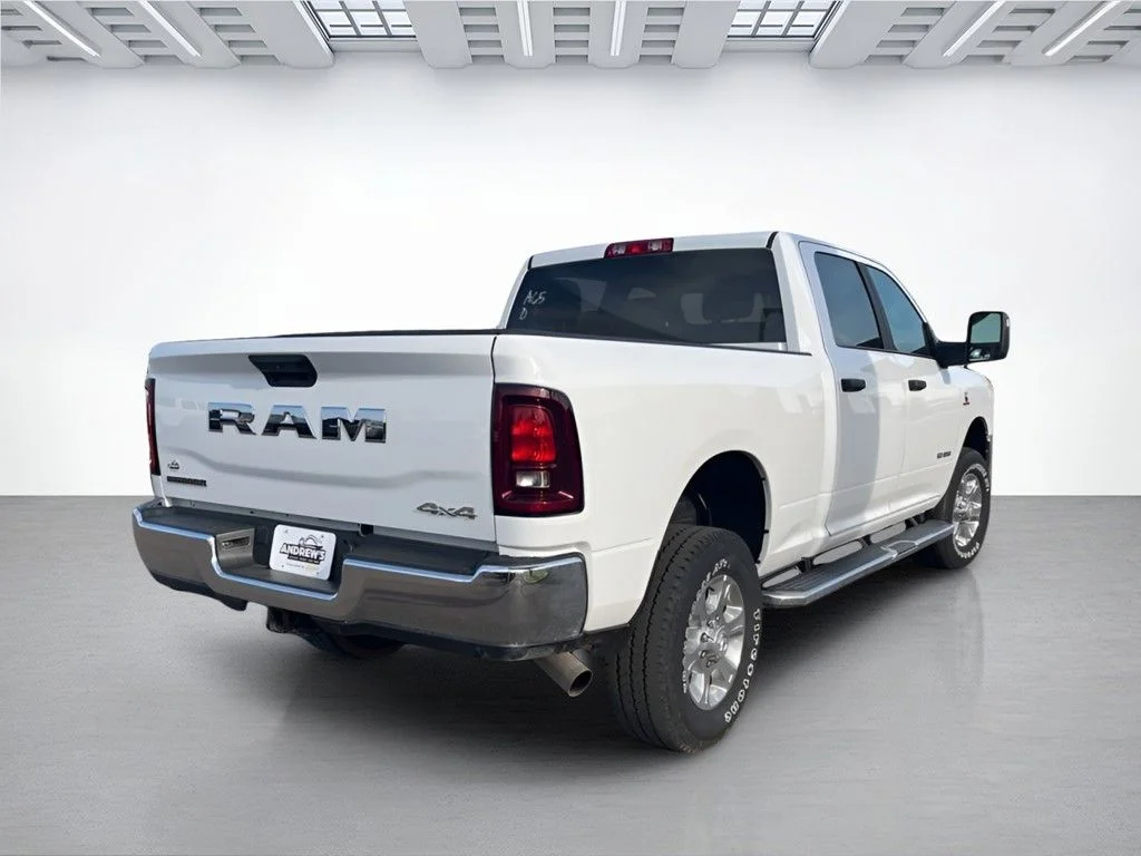 Used 2025 White RAM Big Horn image 7