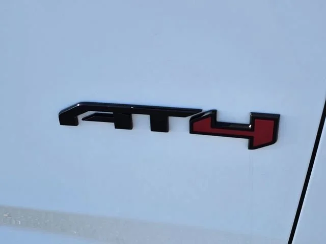 Used 2023 Summit White GMC AT4 image 7