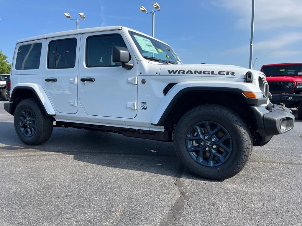 New 2026 Bright White Clear-Coat Exterior Paint Jeep 85th Anniversary Edition image 49