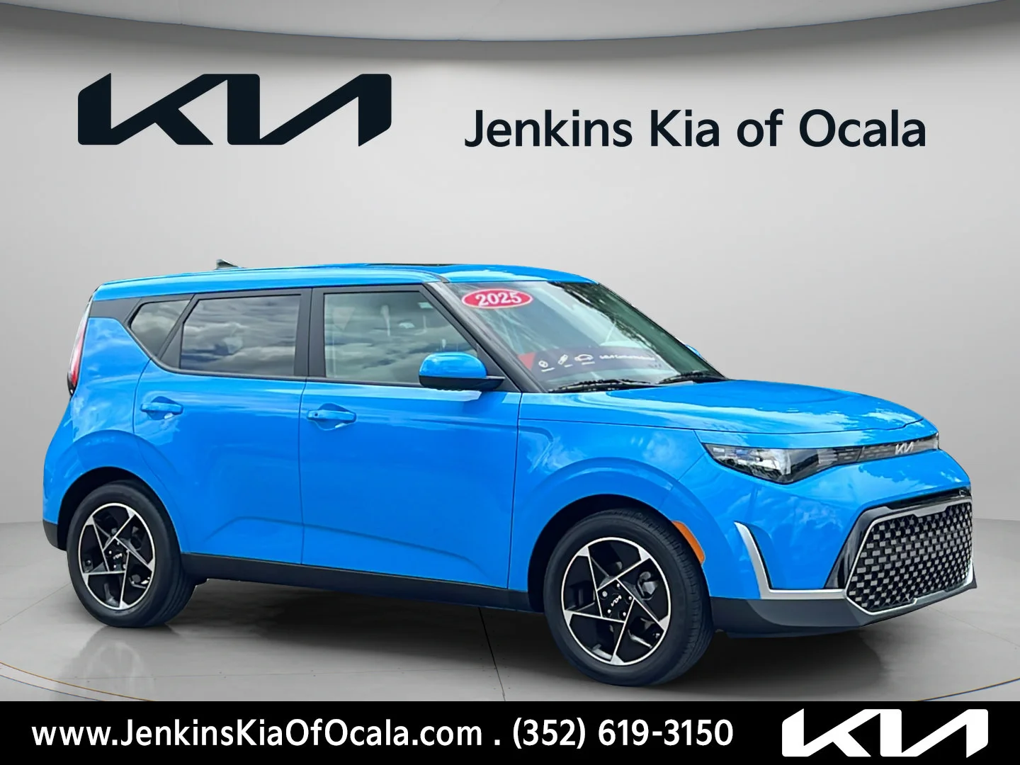 Used 2025 Surf Blue Kia EX image 1