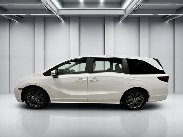 New 2026 Platinum White Pearl Honda Touring image 2