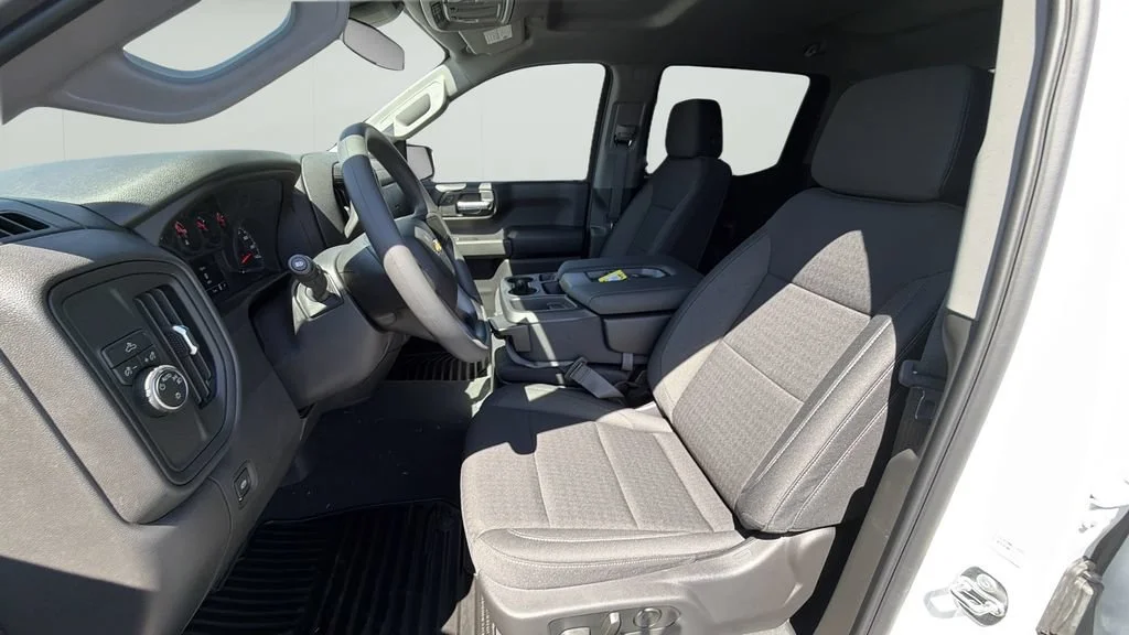 New 2026 Summit White Chevrolet Custom image 18