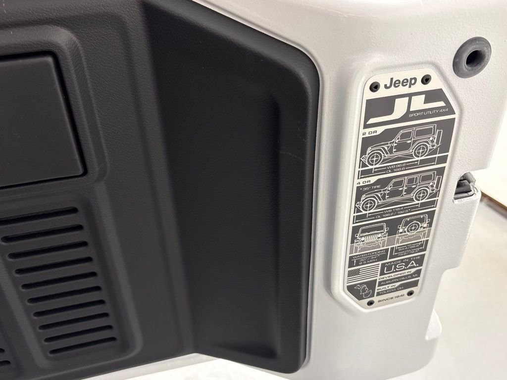New 2026 Bright White Clearcoat Jeep Sport S image 20