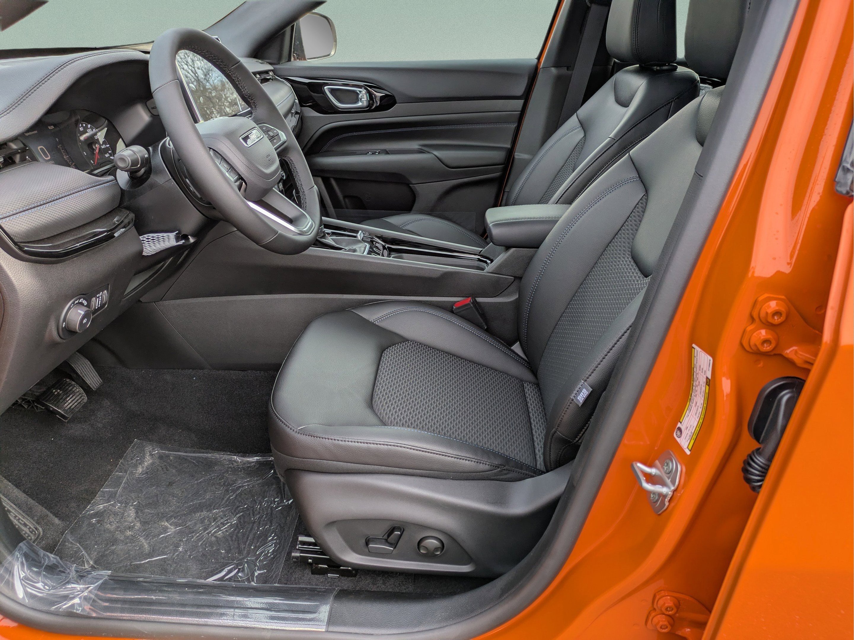 New 2026 Joose (DISC) Jeep Latitude Altitude image 21