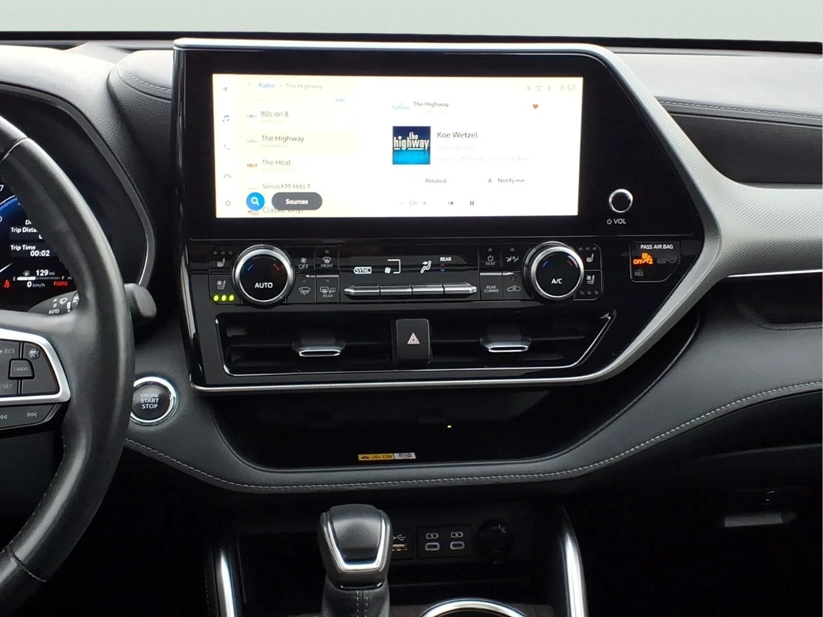 2023 Toyota Highlander Platinum - Photo 13