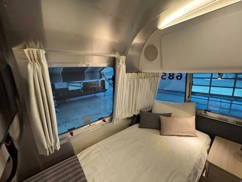 Used 2024 SILVER AIRSTREAM  image 12