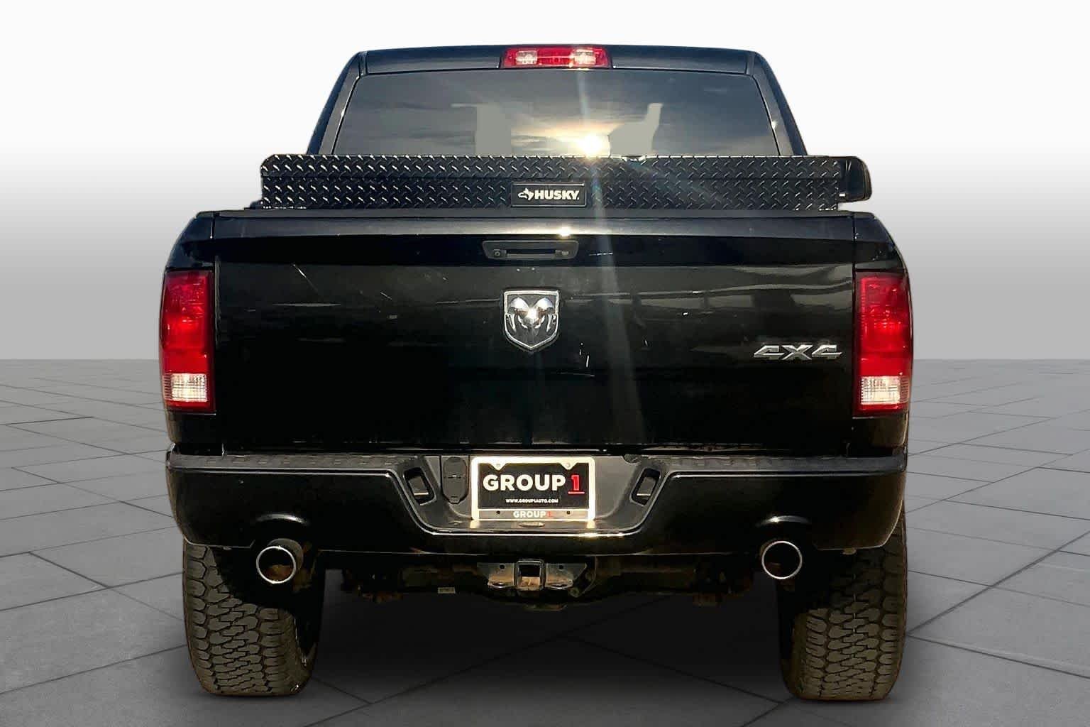 Used 2016 Brilliant Black Crystal Pearlcoat Ram Express image 5