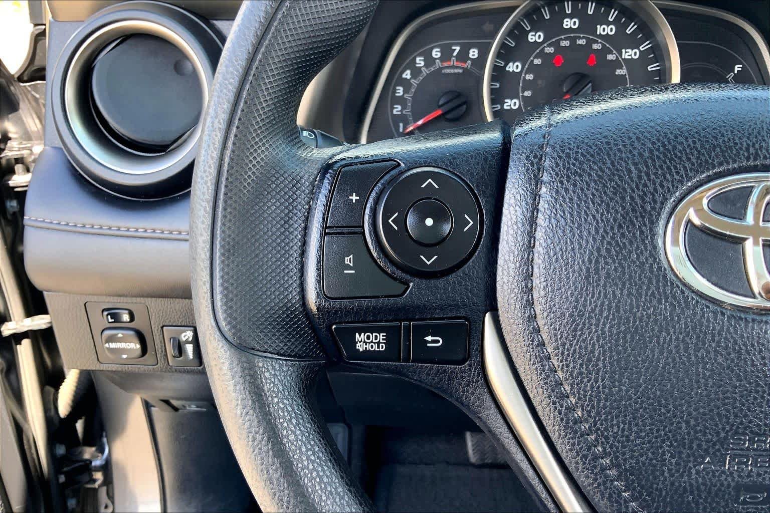 Used 2015 Magnetic Gray Metallic Toyota XLE image 22