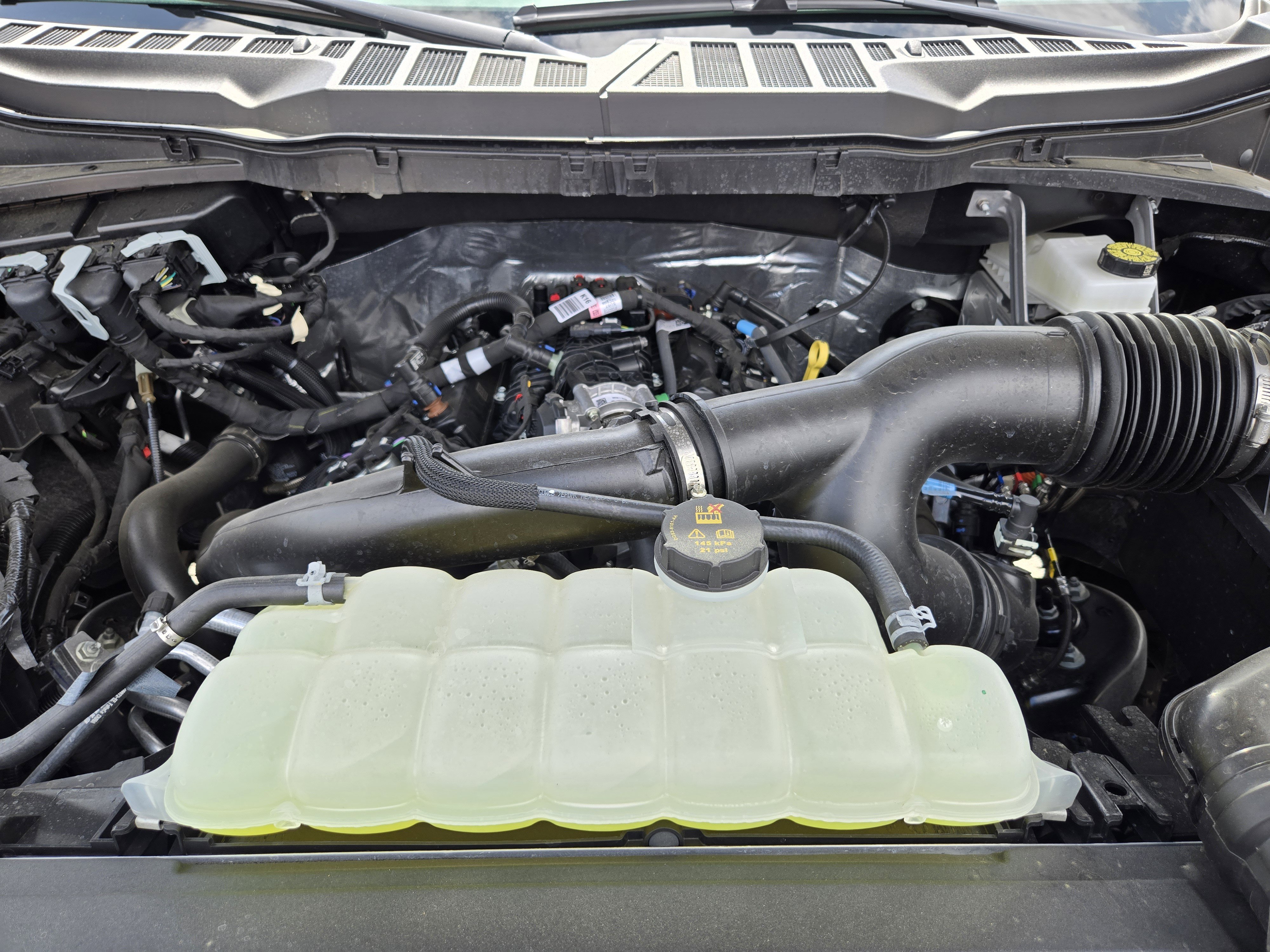 New 2026 Carbonized Gray Metallic Ford XLT image 20