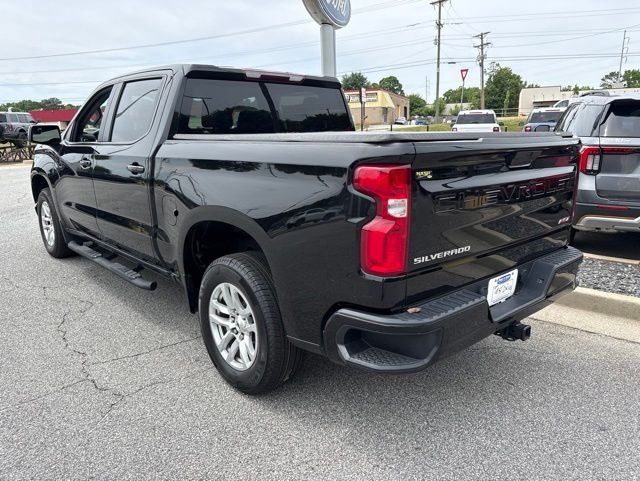 Used 2022 Black Chevrolet RST image 5