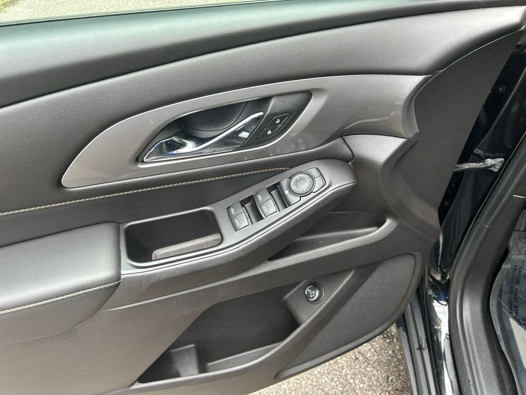 Used 2019 Black Chevrolet LT image 16