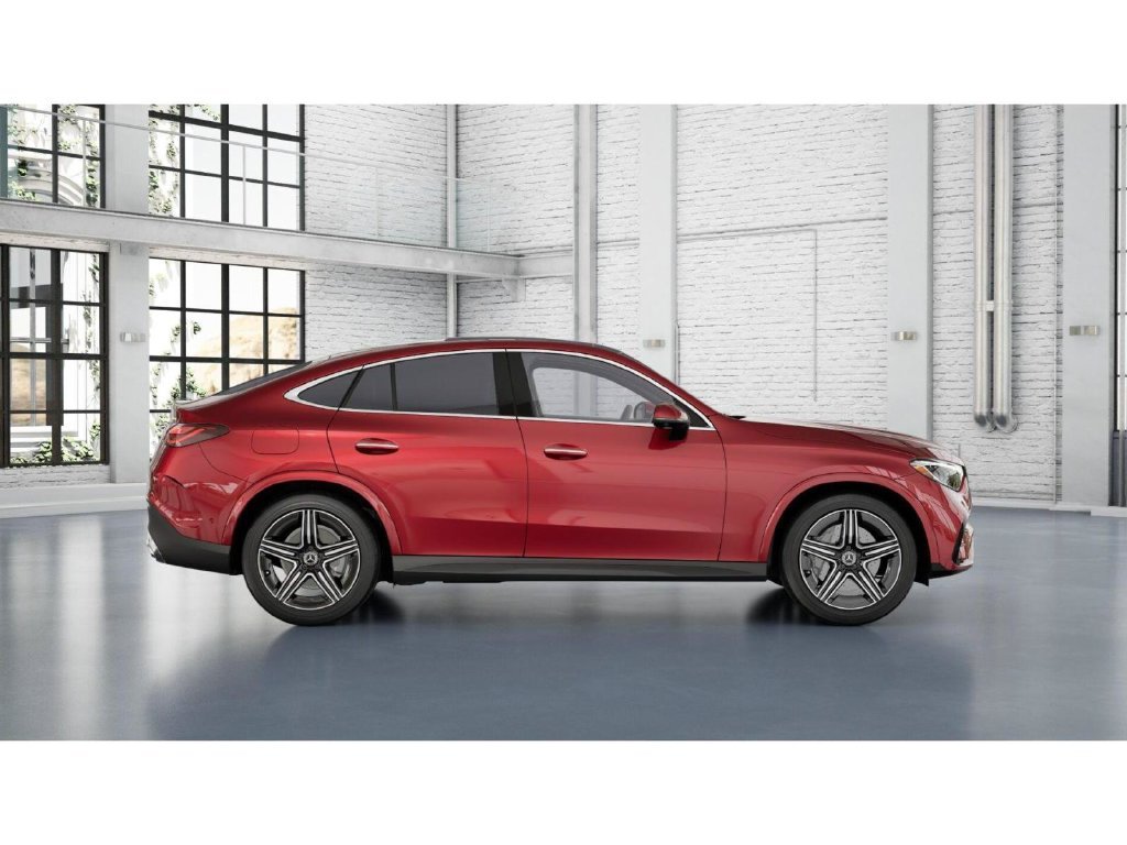 New 2027 MANUFAKTUR Patagonia Red Metallic Mercedes-Benz GLC 300 image 2