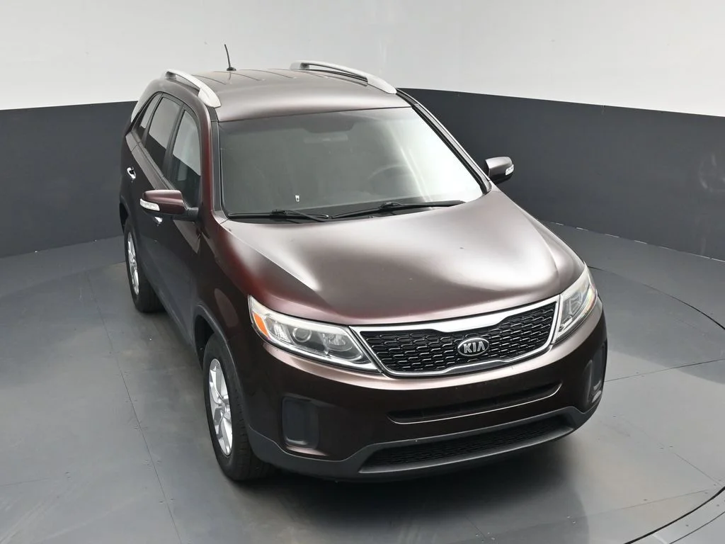 Used 2015 Red Kia LX image 26