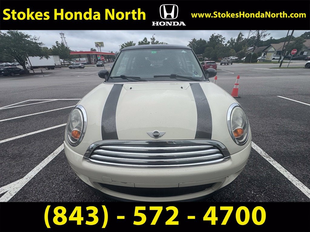 Used 2011 White MINI Base image 2
