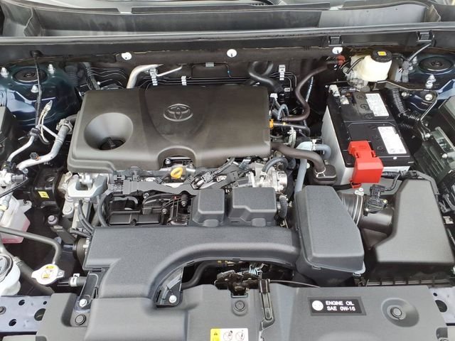 Used 2024  Toyota XLE image 28