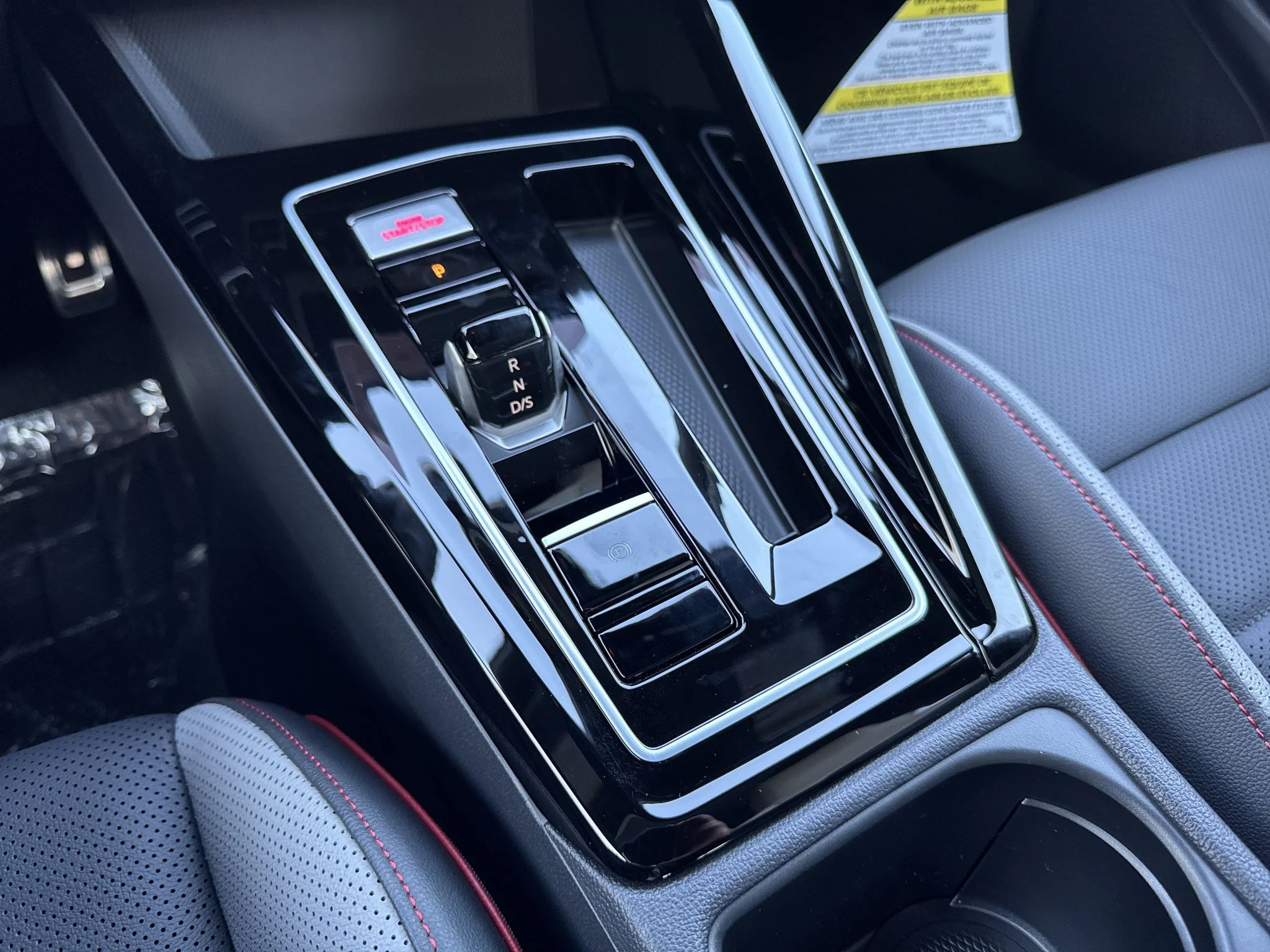 New 2026 Opal White Pearl Volkswagen SE image 27