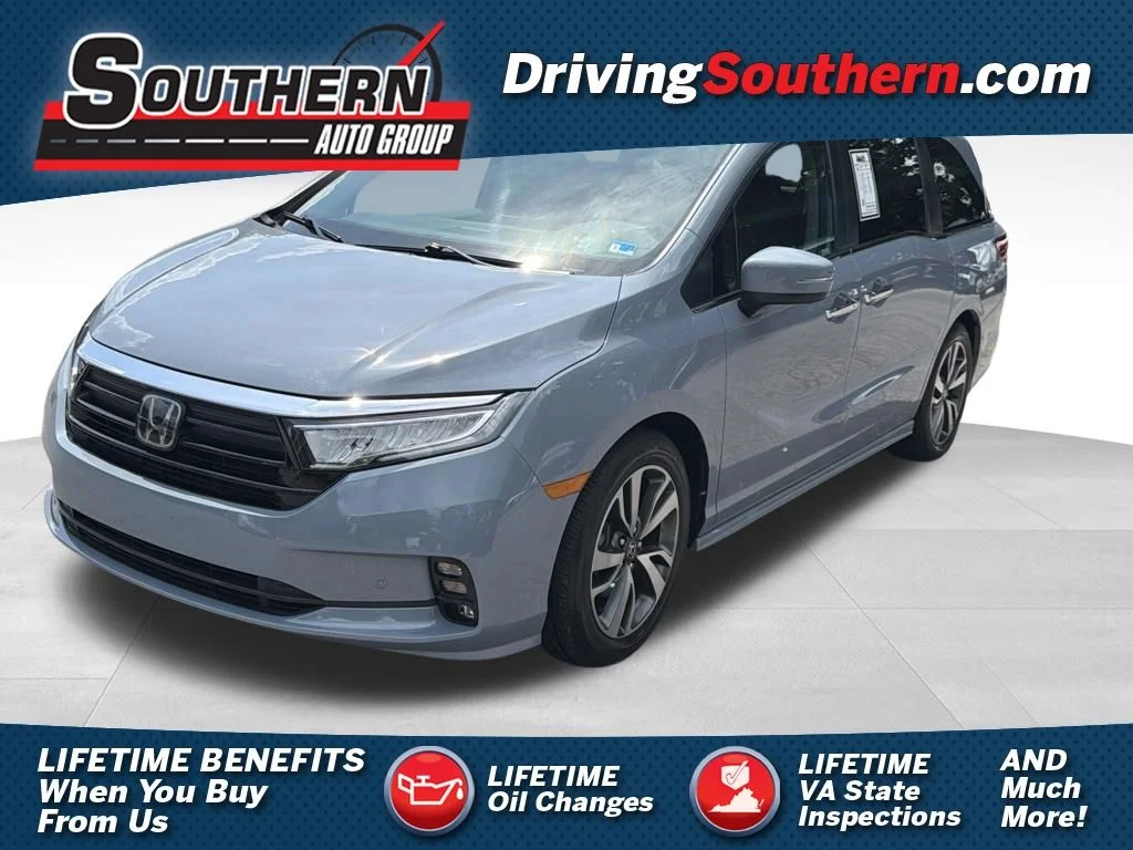 Used 2023 Silver Honda Touring image 1