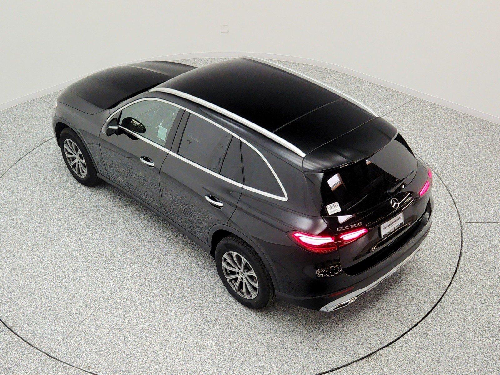 New 2026 Black Mercedes-Benz GLC 300 SUV image 22