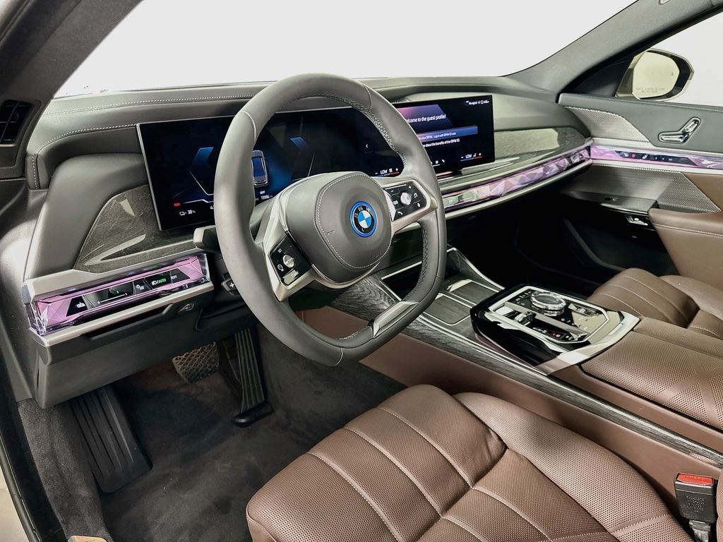 Certified Used 2024 Oxide Grey Met BMW xDrive60 image 9