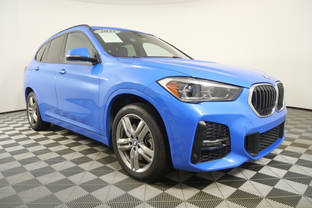 Used 2021 Misano Blue Metallic BMW xDrive28i image 2