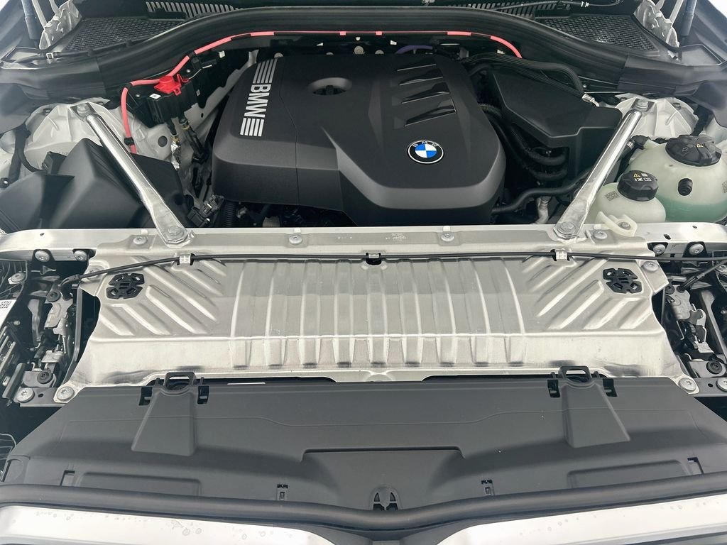New 2026 Alpine White BMW 30 xDrive image 28