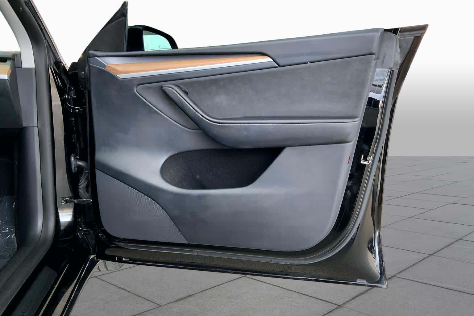 Used 2024 Stealth Grey Tesla Long Range image 21
