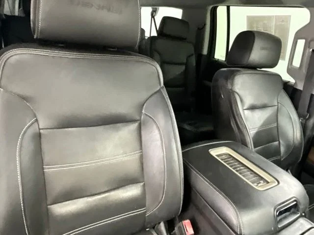 Used 2019 Black GMC Denali image 11