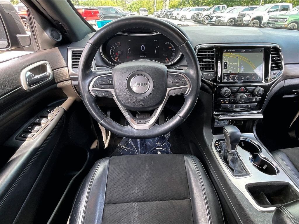 Used 2021 Sting-Gray Clearcoat Jeep Laredo X image 16
