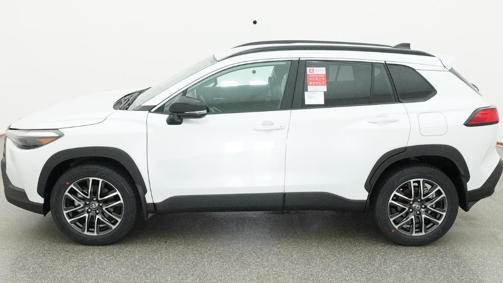 New 2026 Wind Chill Pearl Toyota XLE image 13