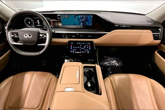 2025 INFINITI QX80 Sensory 4WD - Photo 18