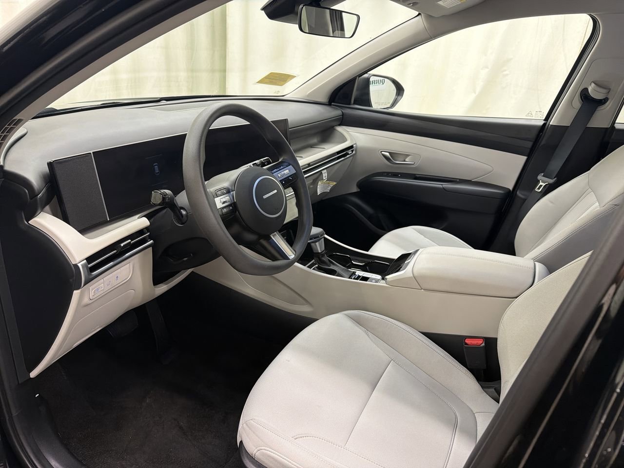 Certified Used 2025 Phantom Black Hyundai SEL image 13