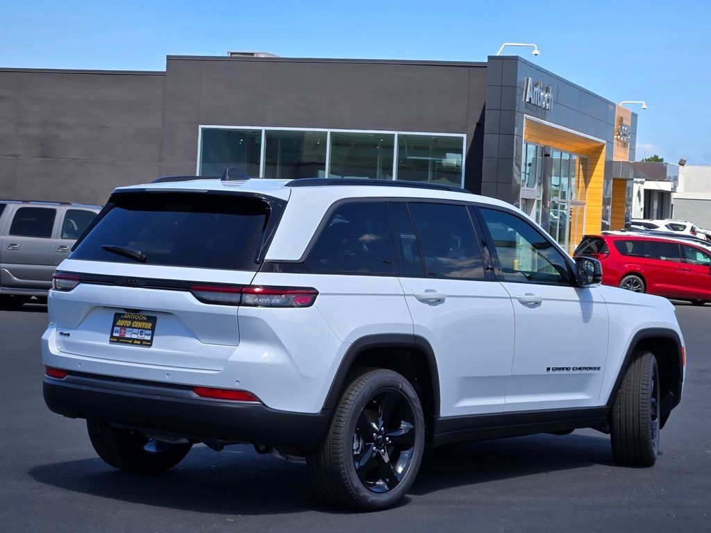 New 2026 Bright White Clearcoat Jeep Limited image 3
