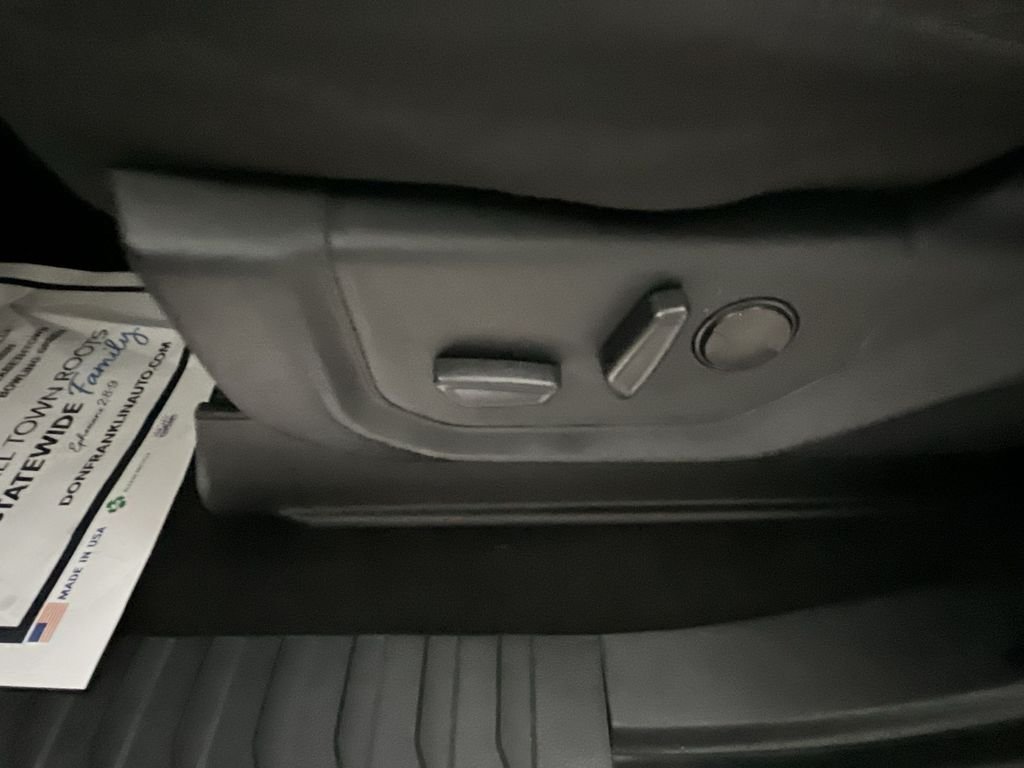 Used 2020 Black Ford  image 16