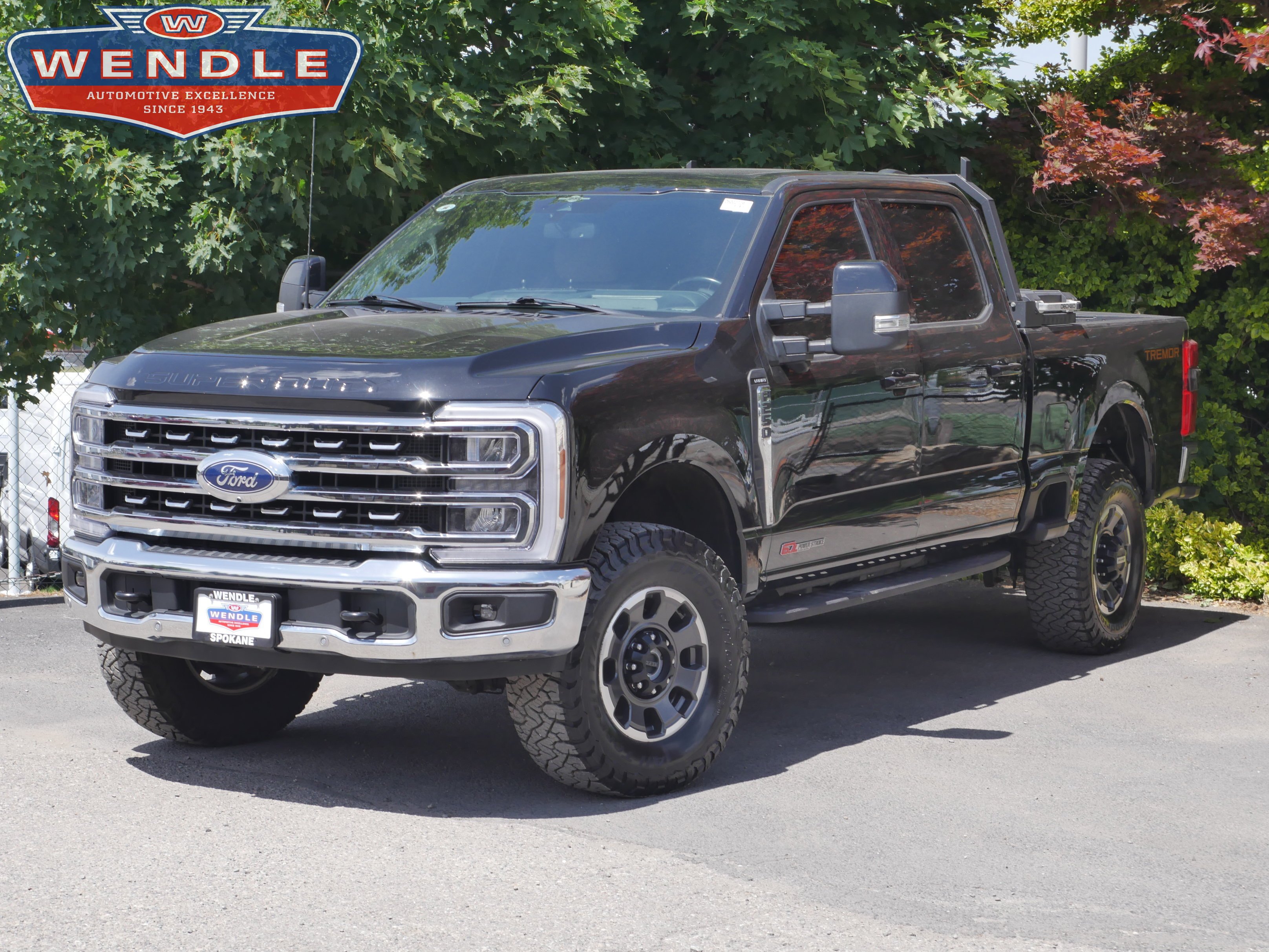 Certified Used 2023 Black Metallic Ford LARIAT image 1