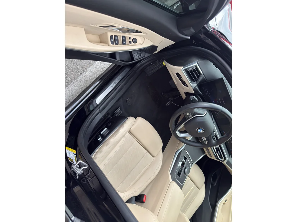 Used 2024 Jet Black BMW 330i image 3