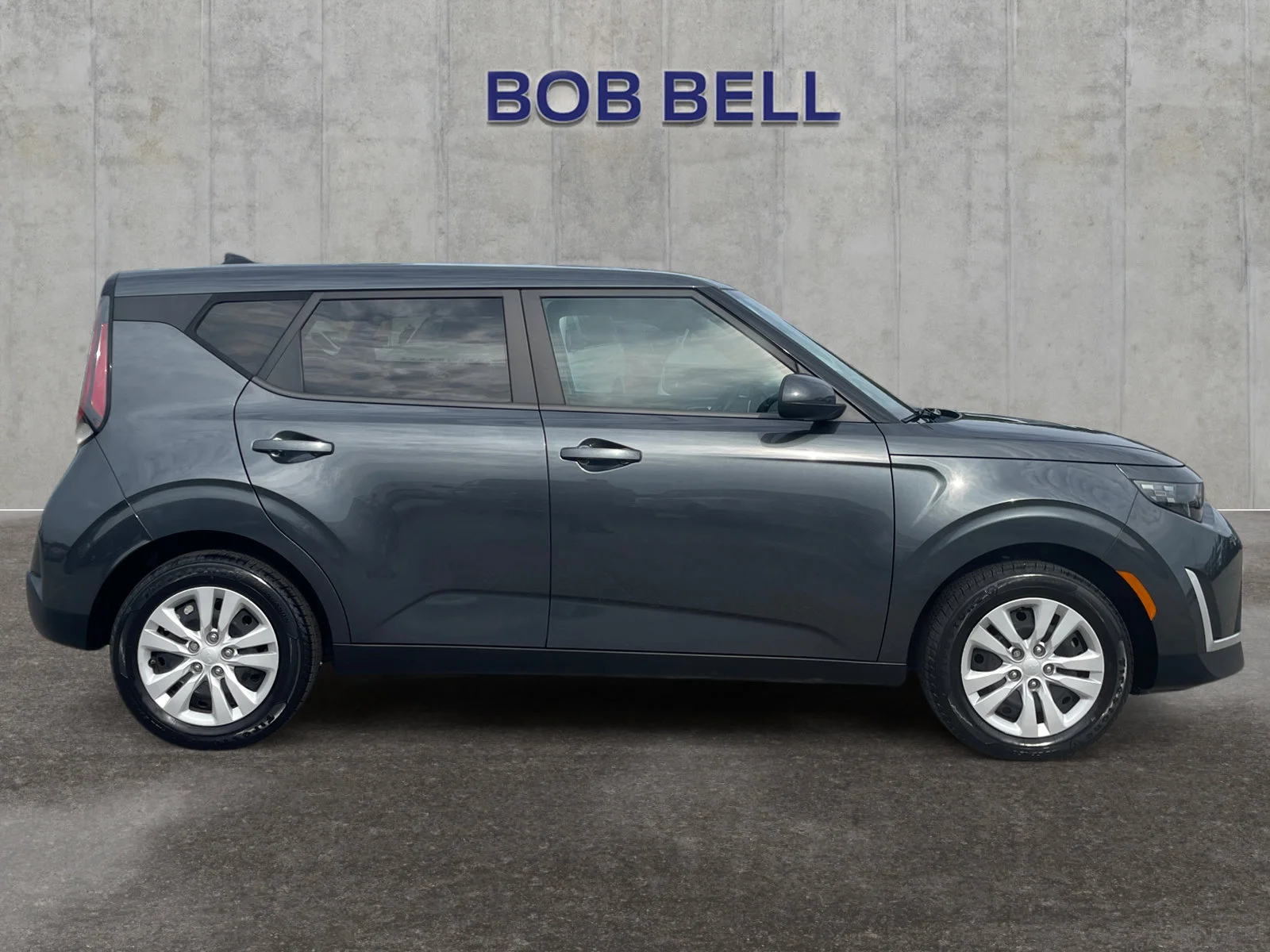 Certified Used 2024 Gravity Gray Kia LX image 6