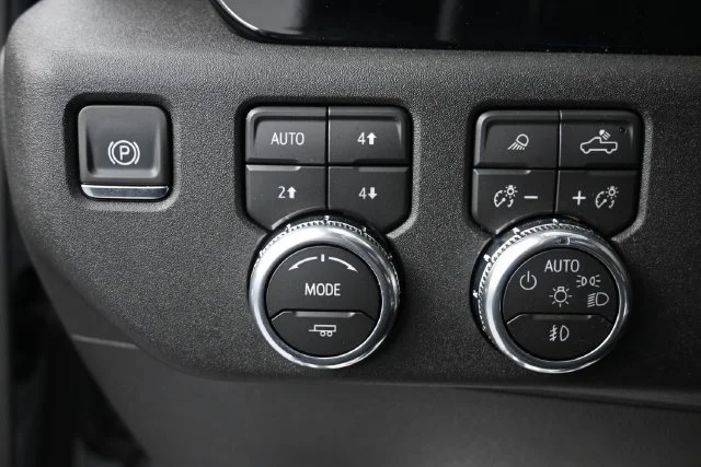 Used 2026 Sterling Metallic GMC SLT image 13