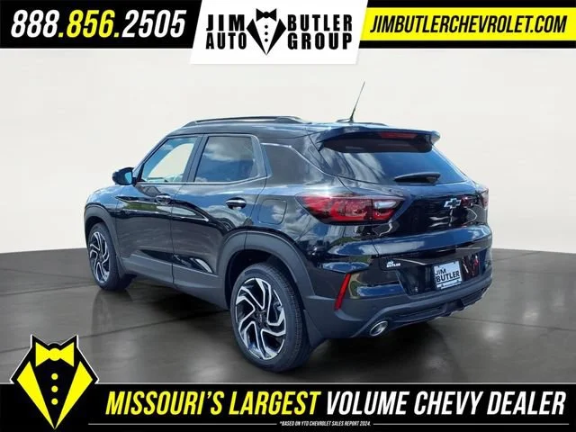 New 2026 Mosaic Black Metallic Chevrolet RS image 18